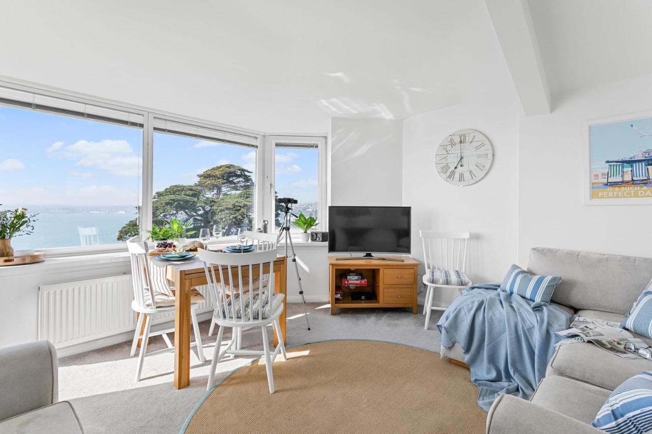 Wellswood Apartment - Sunny Apartment With Stunning Sea Views And Private Balcony ทอร์คิ ภายนอก รูปภาพ