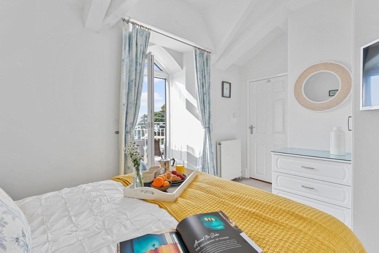 Wellswood Apartment - Sunny Apartment With Stunning Sea Views And Private Balcony ทอร์คิ ภายนอก รูปภาพ