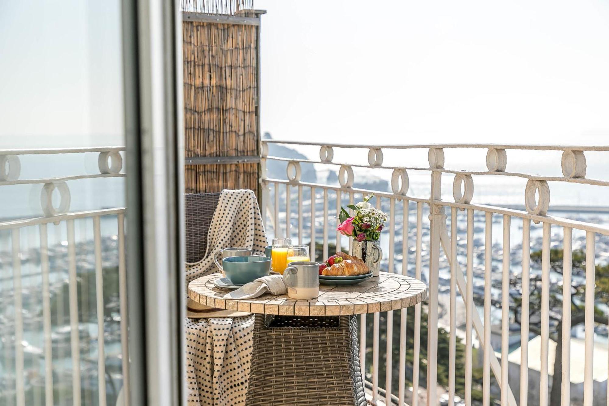 Wellswood Apartment - Sunny Apartment With Stunning Sea Views And Private Balcony ทอร์คิ ภายนอก รูปภาพ